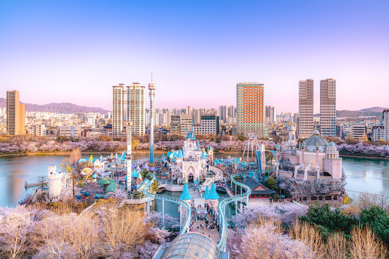 Lotte World Theme Park